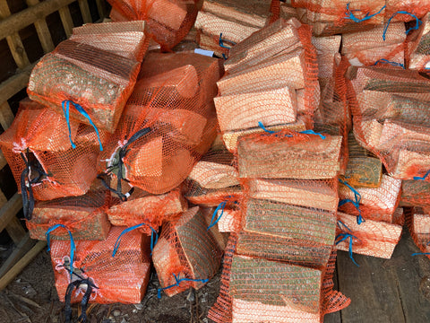15 Kg Net of Hardwood seasoned Logs